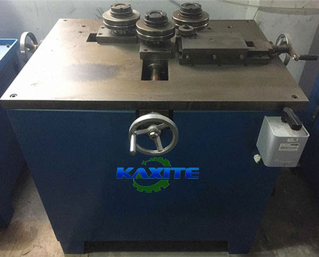 Ring benta machine ibenta sa Arabian customer, spiral sugat gasket machine para sa paggawa ng panloob at outter singsing